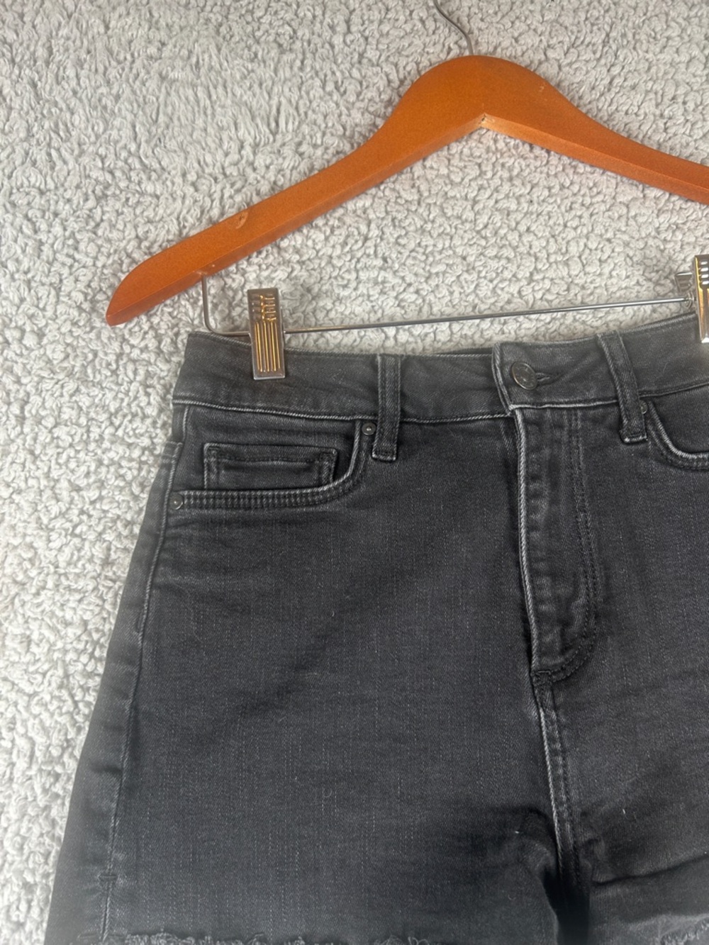 Paige Margot Short Raw Hem Black Denim Short Size 26 - Picture 3 of 15